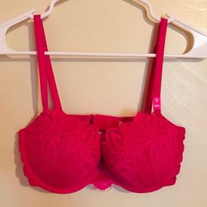 Victoria’s Secret PINK date push-up